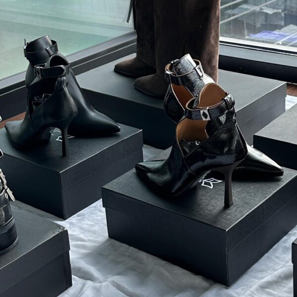 Sveva Nappa Black