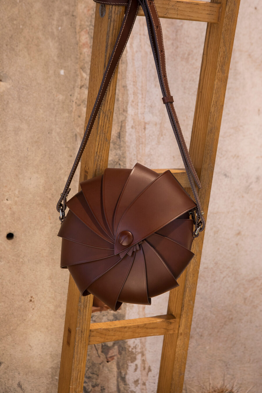 Papaya Calf Leather Bag Opera - Image 3