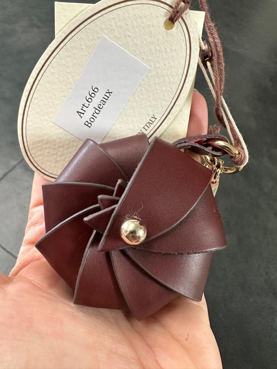 Bordo Calf Leather Keychain Opera