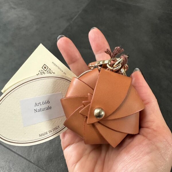Naturale Calf Leather Keychain Opera