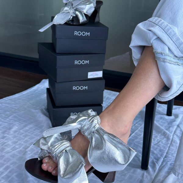 Pillow Bow High Silver