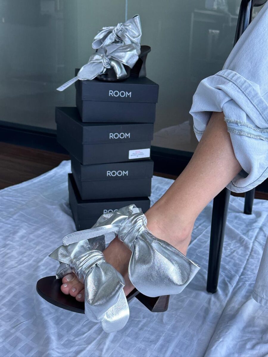 Pillow Bow High Silver