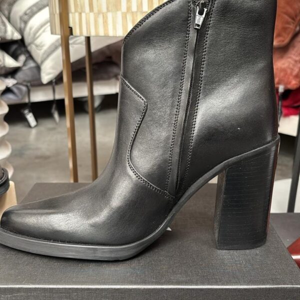 Mya Mae Ankle Black