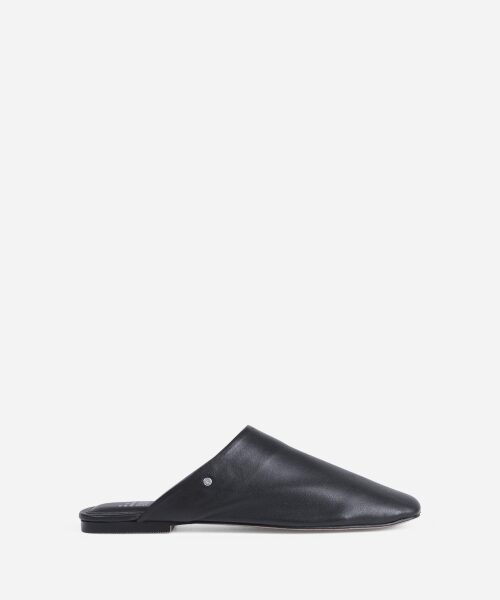 Baylie Slip-On Flat Black