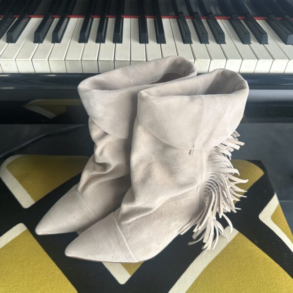 Ariana Bootie Suede Sand